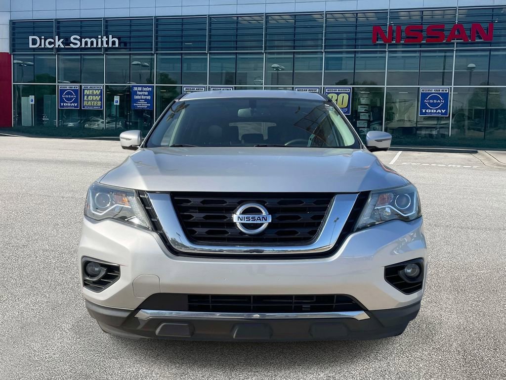 Used 2017 Nissan Pathfinder SL w/ SL Tech Package image 2