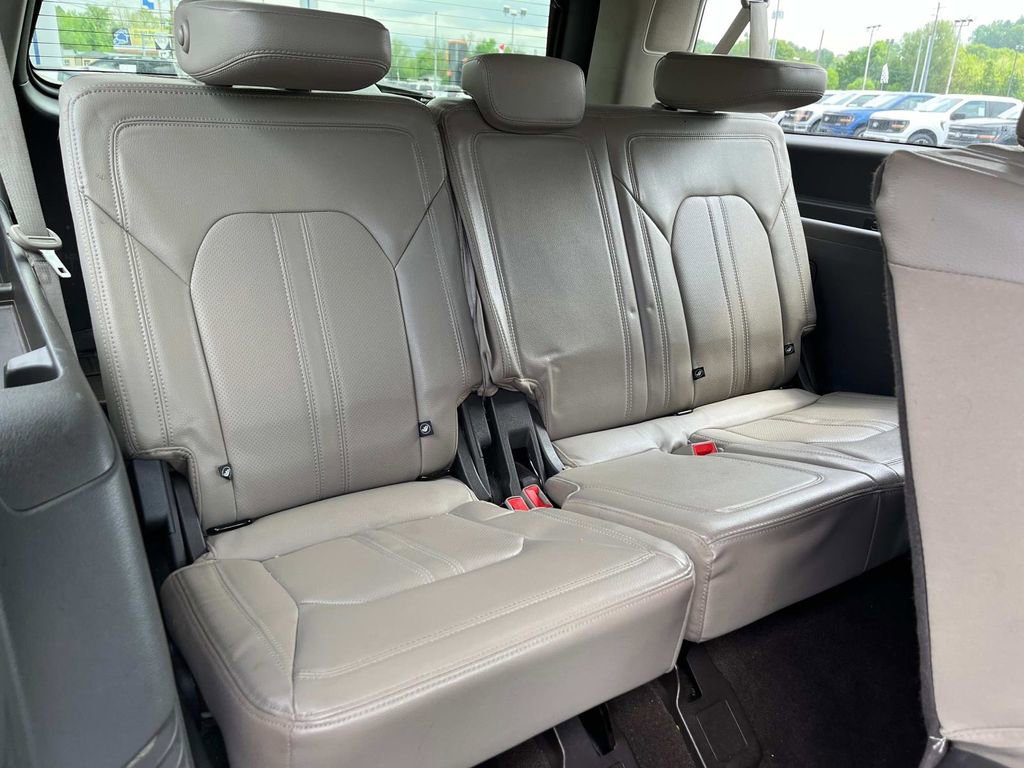 Used 2021 Ford Expedition Max Limited image 21