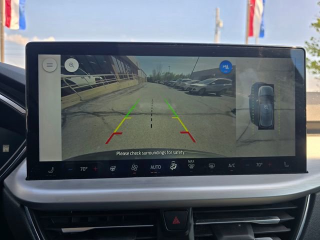 Used 2024 Ford Escape Platinum AWD/4WD image 21
