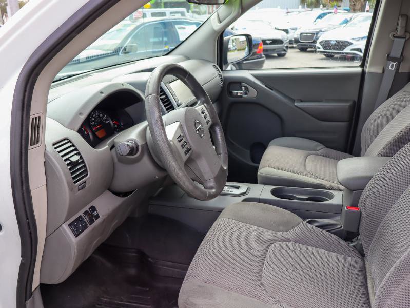 Used 2021 Nissan Frontier SV image 9