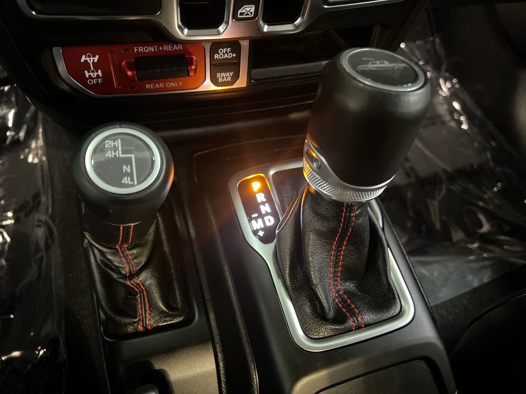 Used 2020 Jeep Gladiator Rubicon AWD/4WD image 25