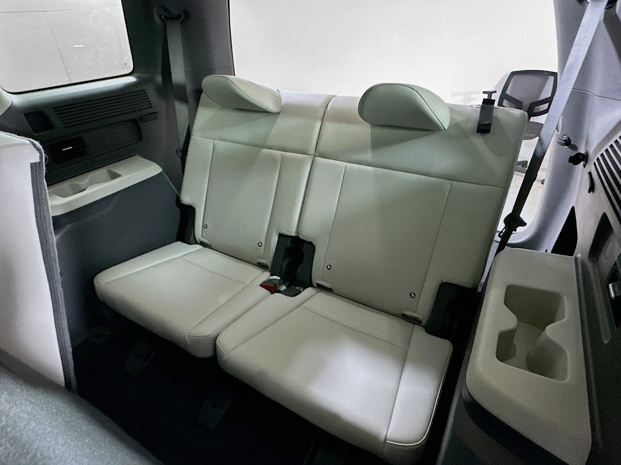 Used 2025 Hyundai Santa Fe SEL FWD image 28