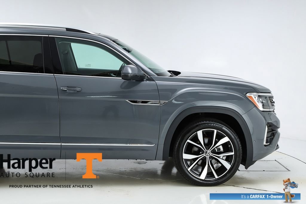 Used 2025 Volkswagen Atlas SEL Premium R-Line AWD/4WD image 12