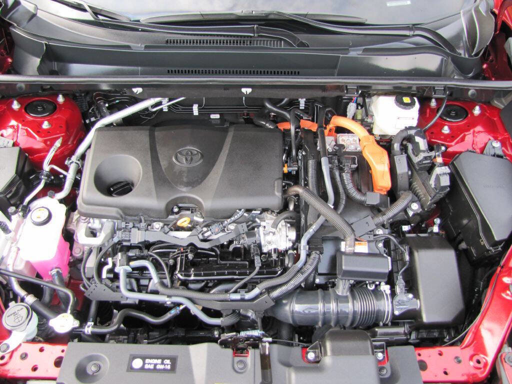 Used 2024 Toyota RAV4 LE image 22