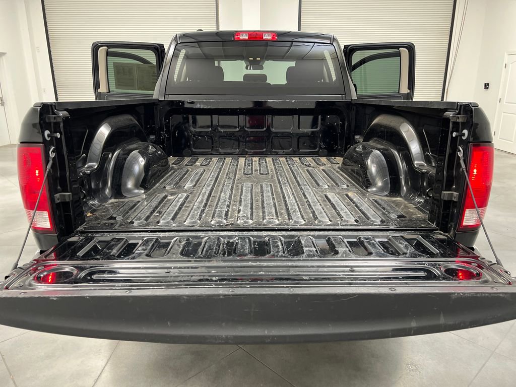 Used 2024 RAM 1500 Classic SLT image 28