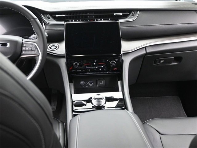 New 2025 Jeep Grand Cherokee L Limited image 27