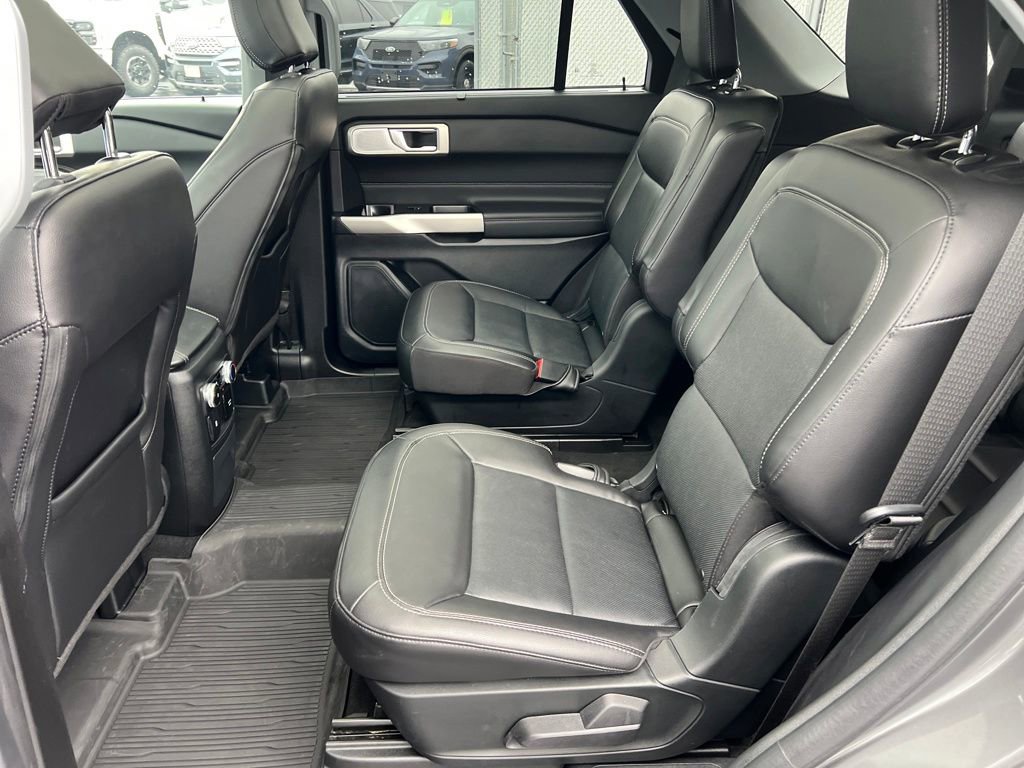 Certified 2023 Ford Explorer Limited w/ Limited Technology Package image 23