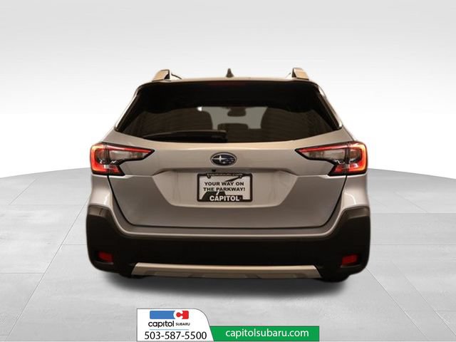 Used 2024 Subaru Outback Touring XT AWD/4WD image 3