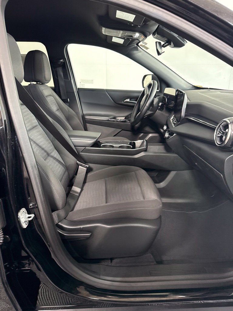 Used 2025 Chevrolet Equinox LT AWD/4WD image 15