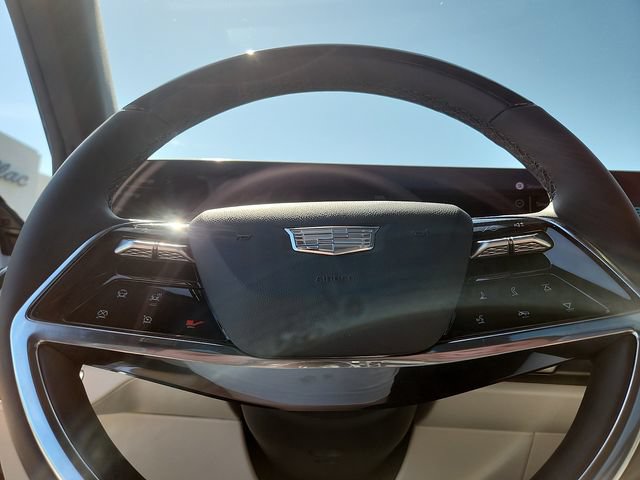New 2027 Cadillac Vistiq Sport w/ LPO, Floor Liner Package AWD/4WD image 15