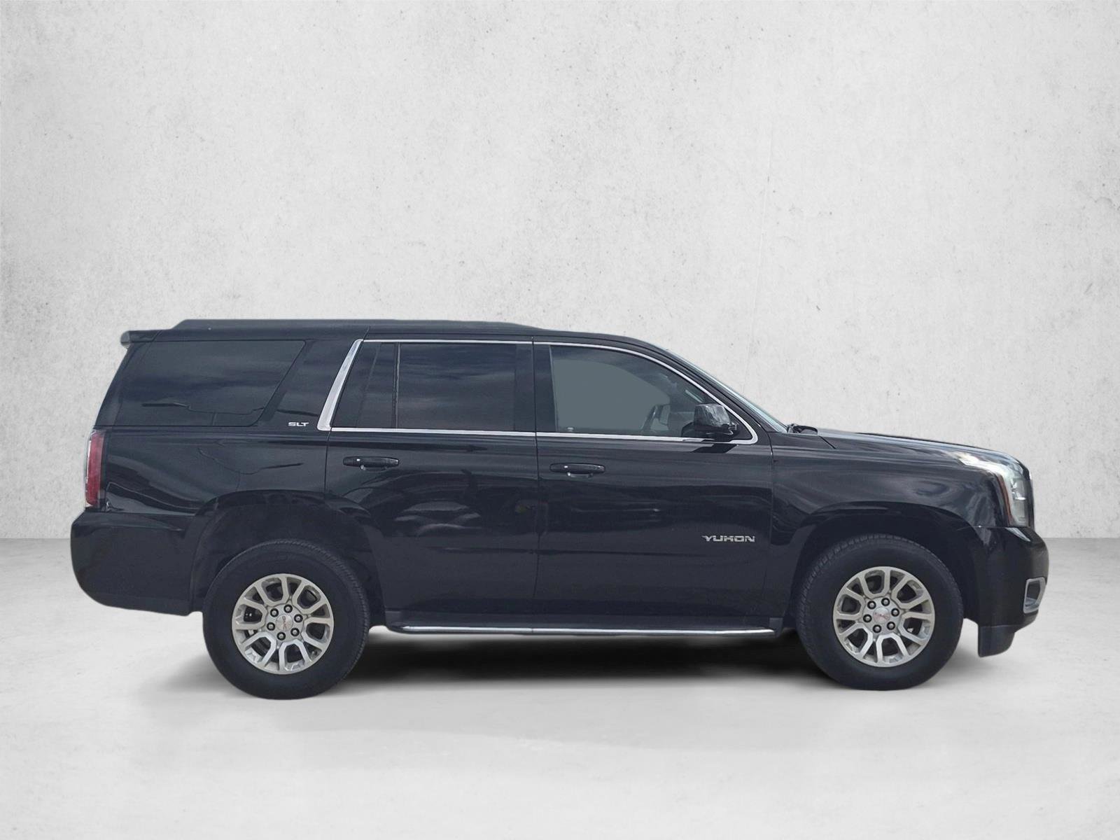 Used 2018 GMC Yukon SLT RWD image 4