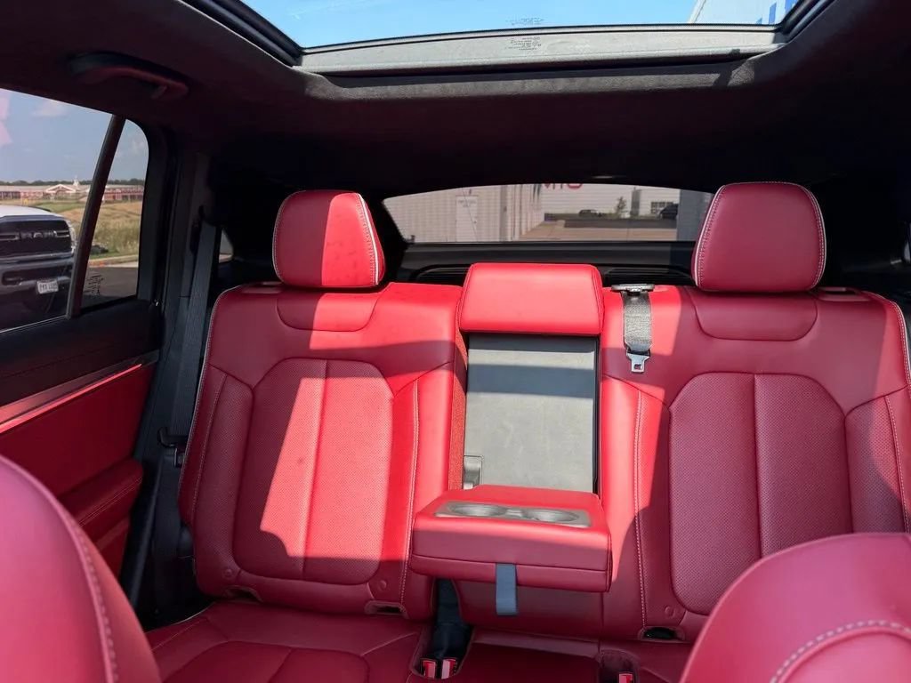 Used 2025 Jeep Wagoneer S Launch Edition AWD/4WD image 25