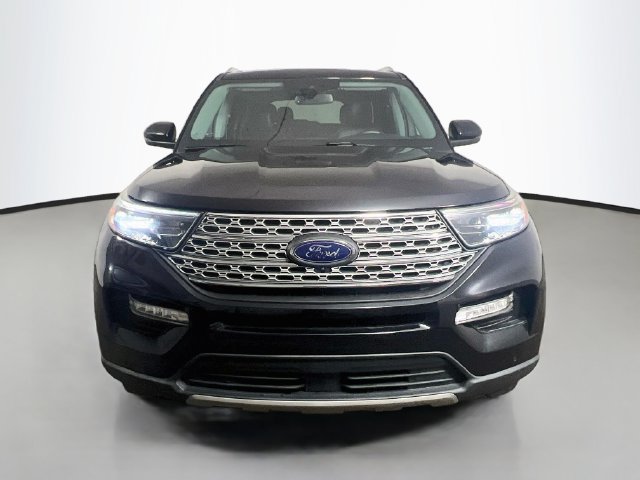 Used 2022 Ford Explorer Limited w/ Equipment Group 301A RWD image 2
