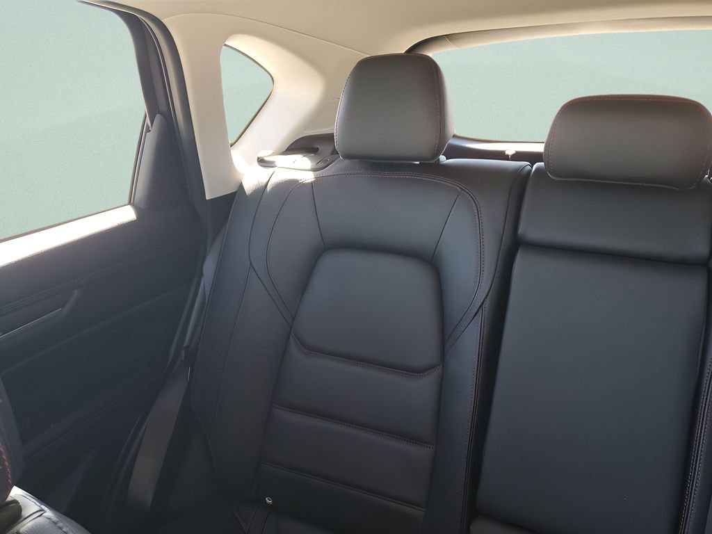 Used 2025 MAZDA CX-5 Carbon Edition image 12