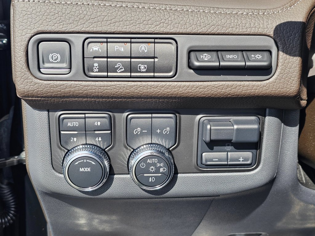 Used 2024 GMC Yukon Denali w/ Max Trailering Package AWD/4WD image 28