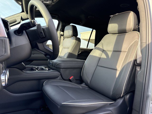New 2026 GMC Yukon Elevation w/ LPO, Floor Liner Package image 13