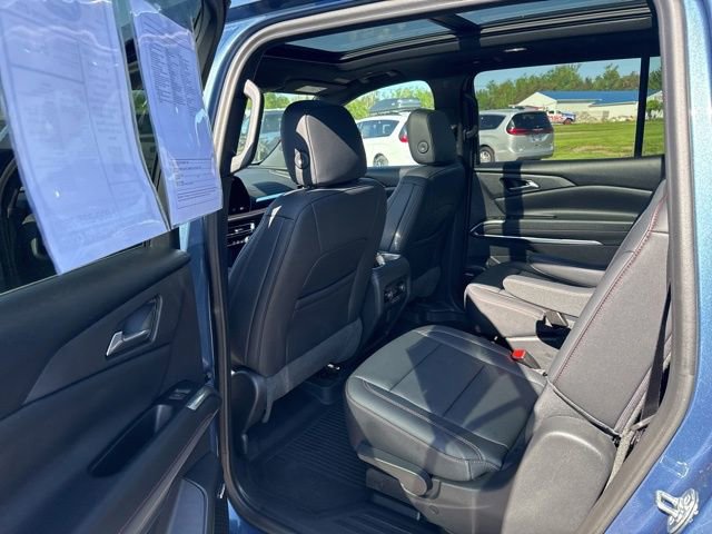 Used 2024 Chevrolet Traverse Z71 w/ Enhanced Driving Package AWD/4WD image 26