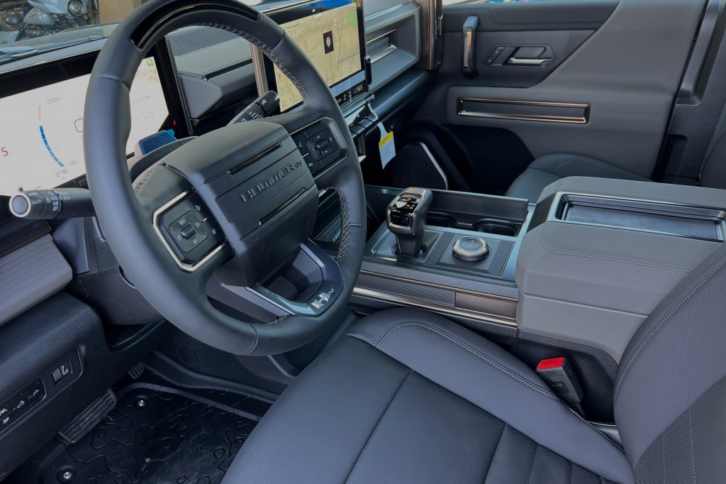 New 2025 GMC Hummer EV 3X w/ Extreme Off-Road Package image 7
