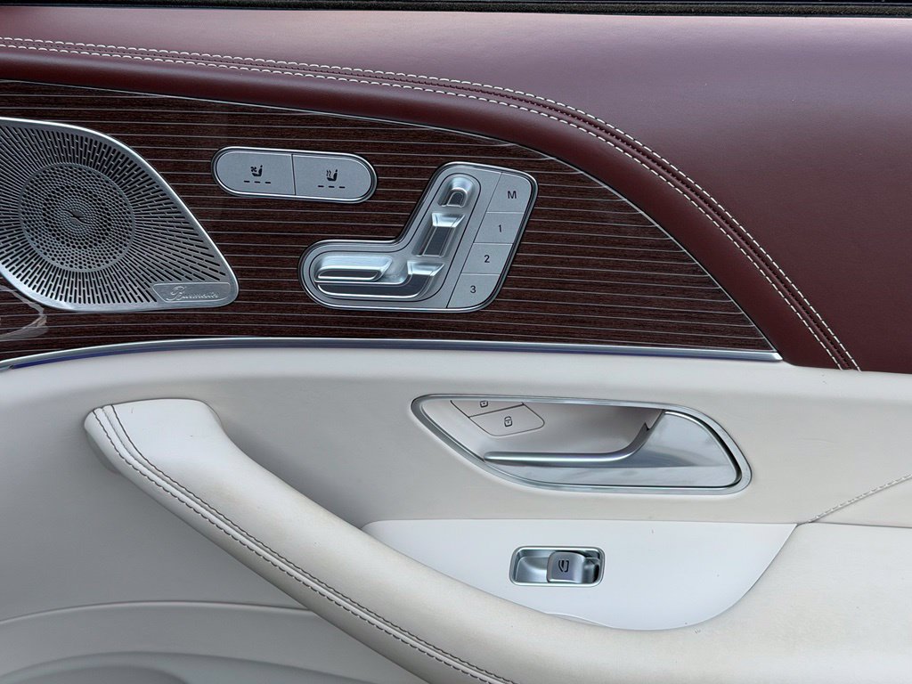 Used 2022 Mercedes-Benz Maybach GLS 600 4MATIC image 36