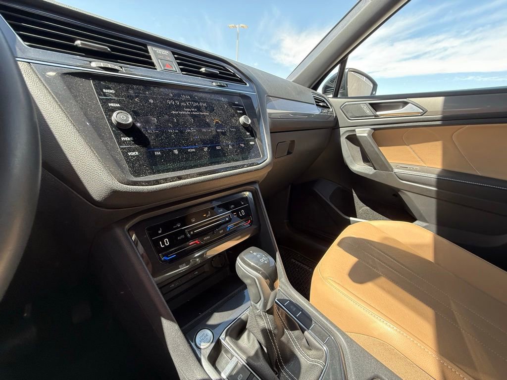 Used 2023 Volkswagen Tiguan SE FWD image 17
