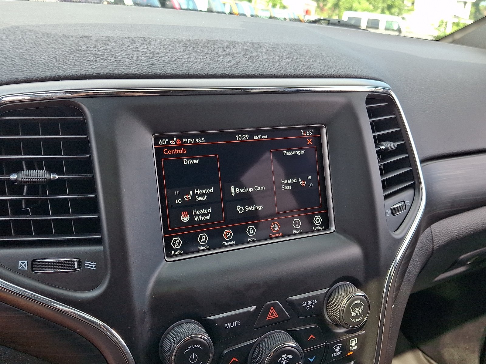 Used 2019 Jeep Grand Cherokee Laredo AWD/4WD image 18
