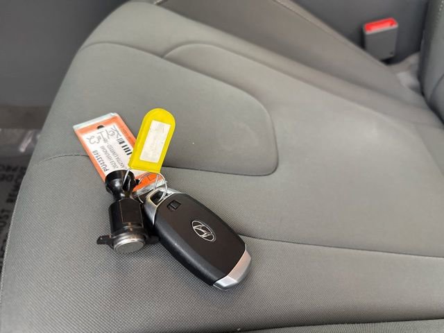 Used 2023 Hyundai Elantra SEL w/ Convenience Package image 28