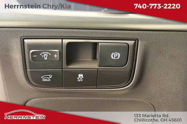 Used 2025 Hyundai Tucson Limited AWD/4WD image 17
