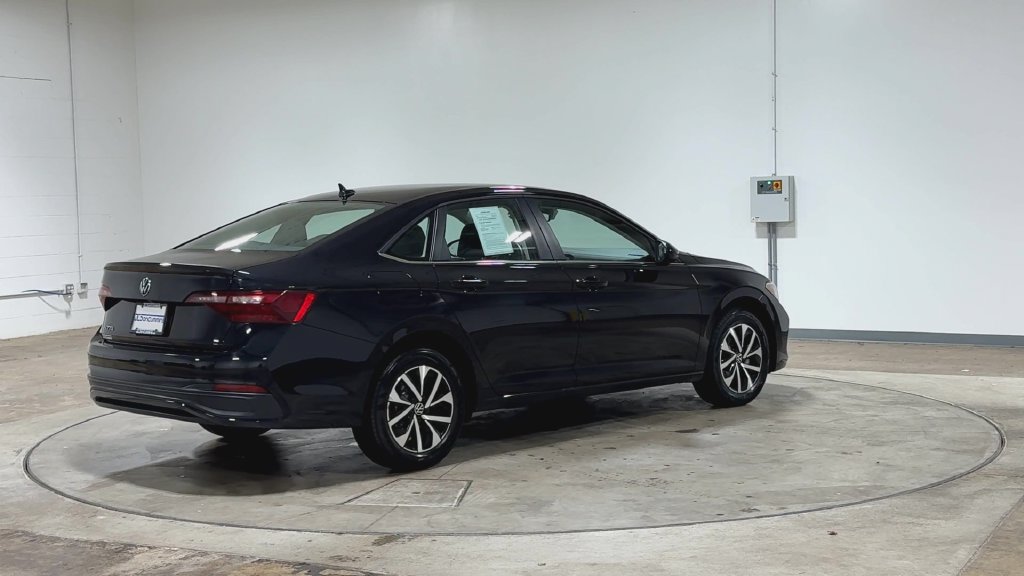 Used 2024 Volkswagen Jetta S FWD image 9