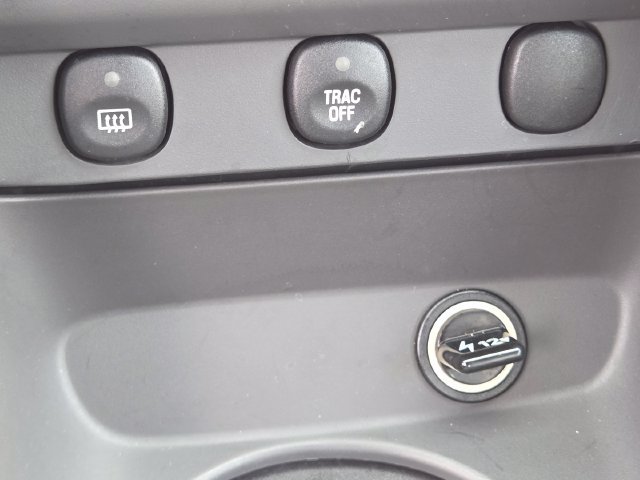 Used 2003 Ford Mustang Convertible RWD image 27