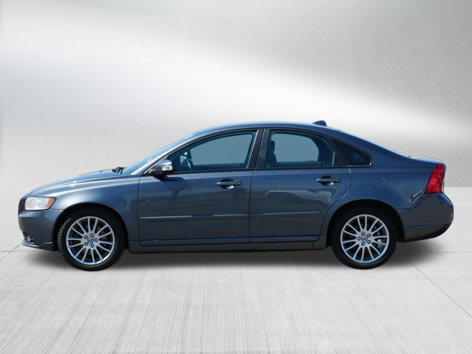 Used 2010 Volvo S40 2.4i image 4