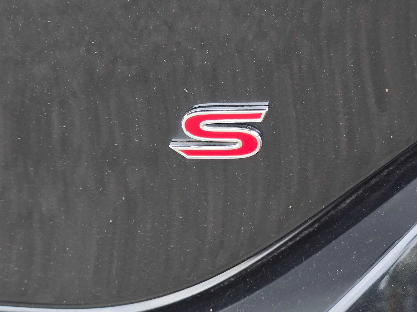Used 2016 Toyota Corolla S FWD image 3