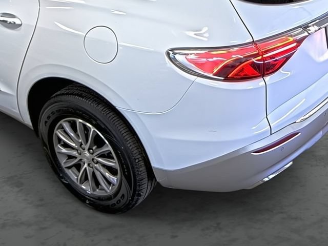 Used 2022 Buick Enclave Essence FWD image 10