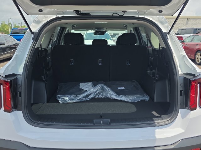 New 2026 Kia Sorento LX FWD image 4