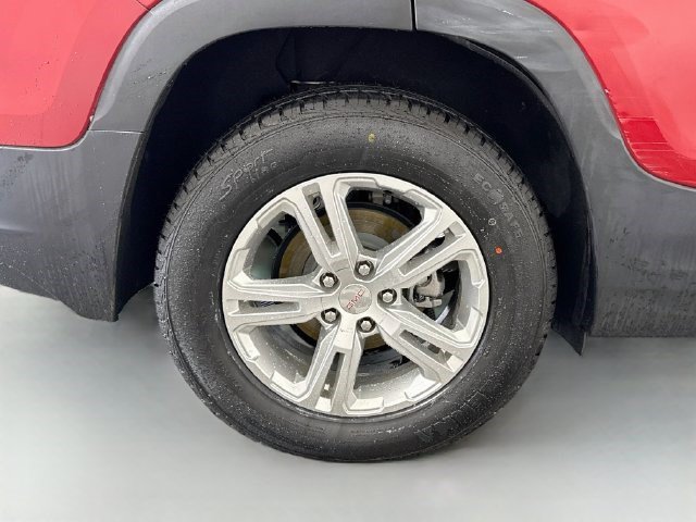 Used 2022 GMC Terrain SLE w/ Driver Convenience Package FWD image 32