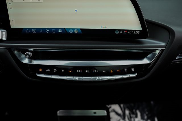 Used 2024 Cadillac Lyriq Tech image 33