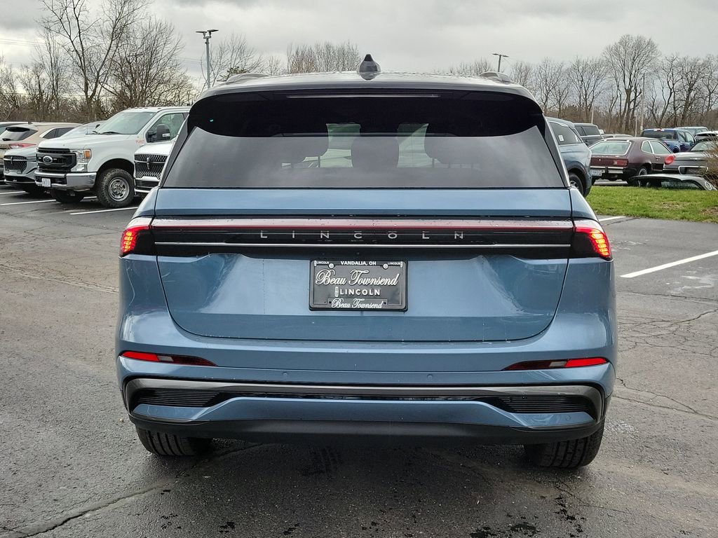 New 2026 Lincoln Nautilus Reserve w/ Jet Appearance Package image 5