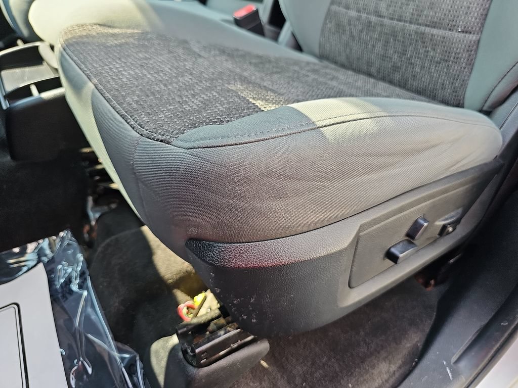 Used 2017 RAM 1500 Outdoorsman AWD/4WD image 28