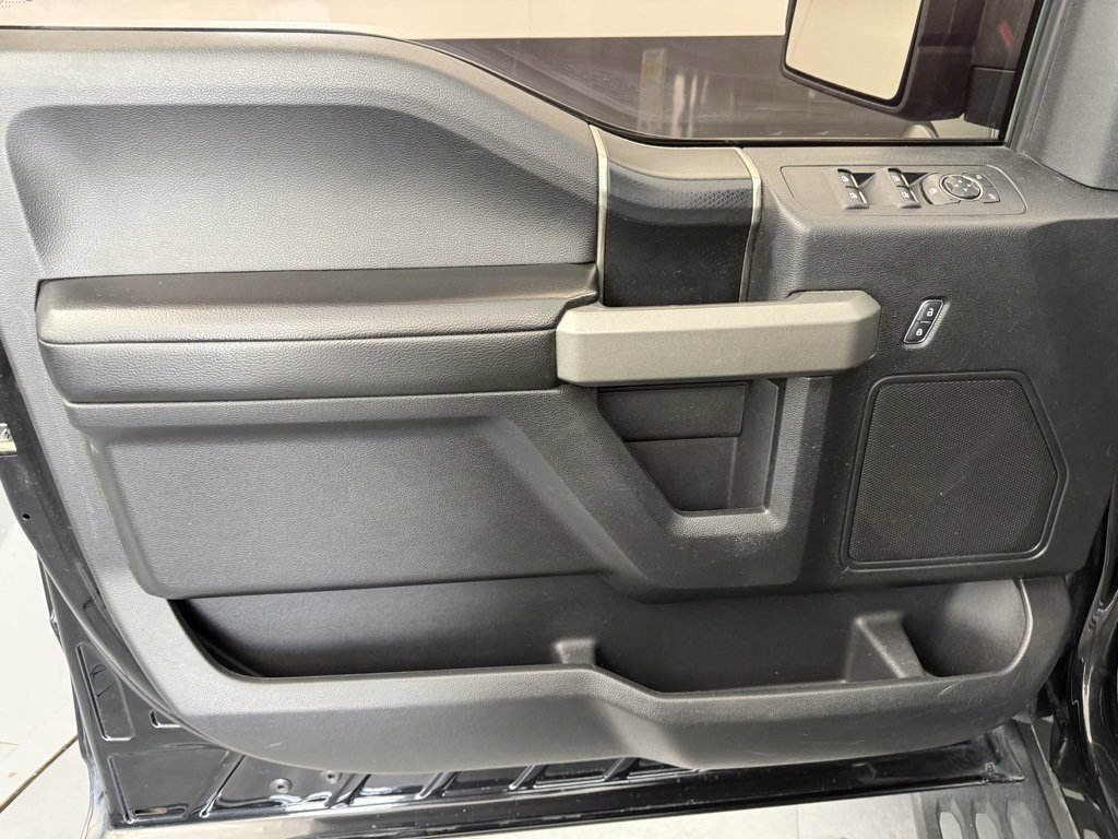 Used 2018 Ford F150 Raptor w/ Equipment Group 801A Mid image 24