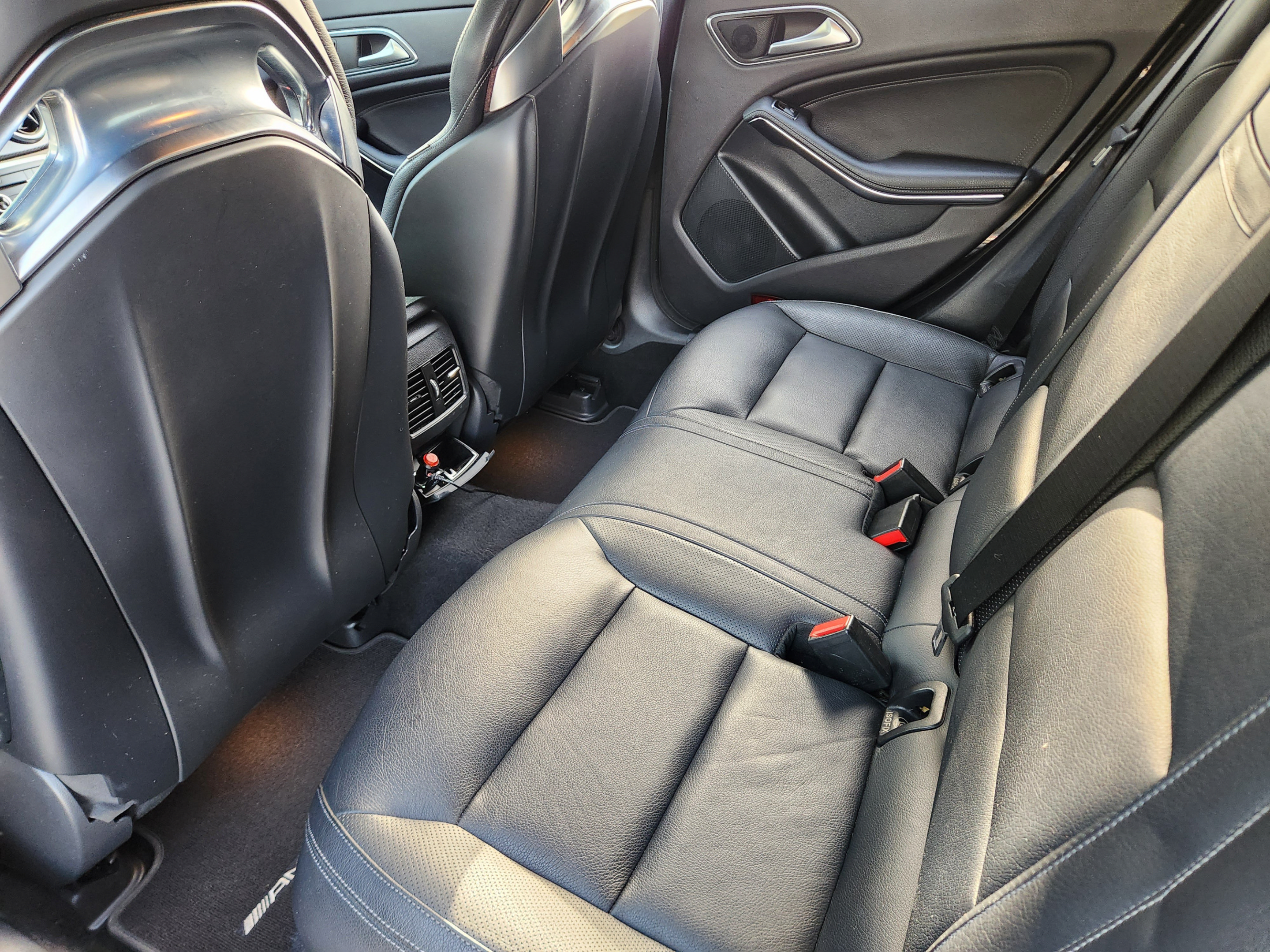 Used 2015 Mercedes-Benz CLA 45 AMG 4MATIC image 29