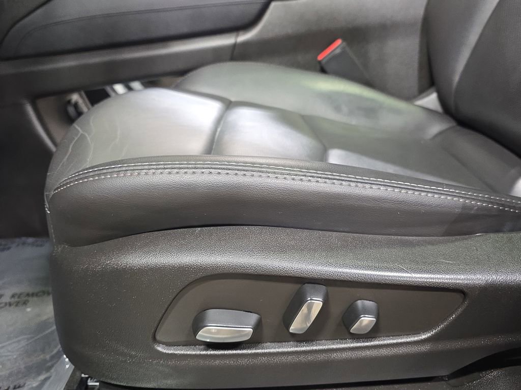 Used 2023 Cadillac XT5 Premium Luxury w/ Technology Package image 31