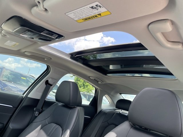 New 2025 Hyundai Sonata Limited image 23