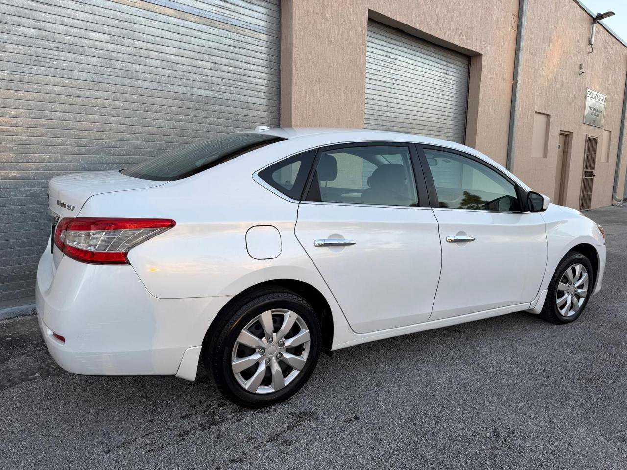 Used 2015 Nissan Sentra SV image 11