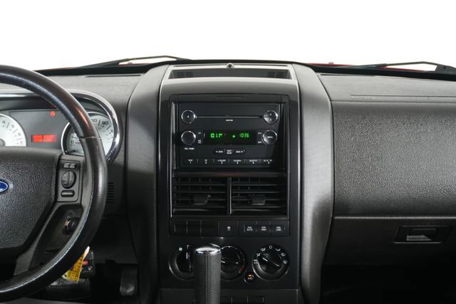 Used 2010 Ford Explorer Sport Trac XLT image 21