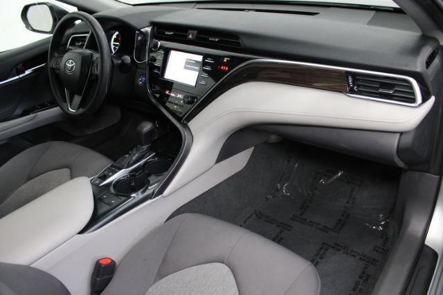 Used 2018 Toyota Camry LE FWD image 24
