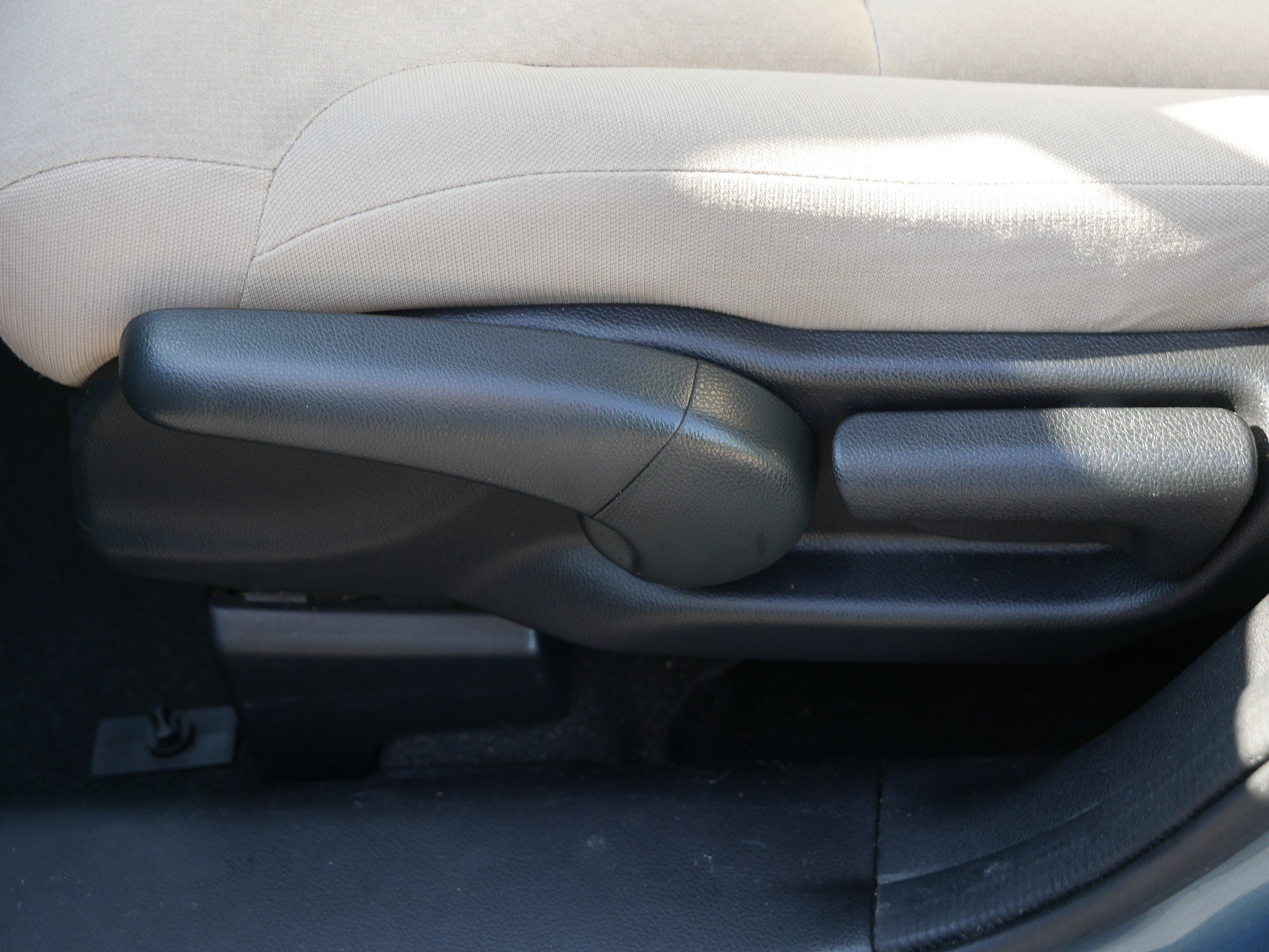 Used 2015 Honda CR-V LX image 20