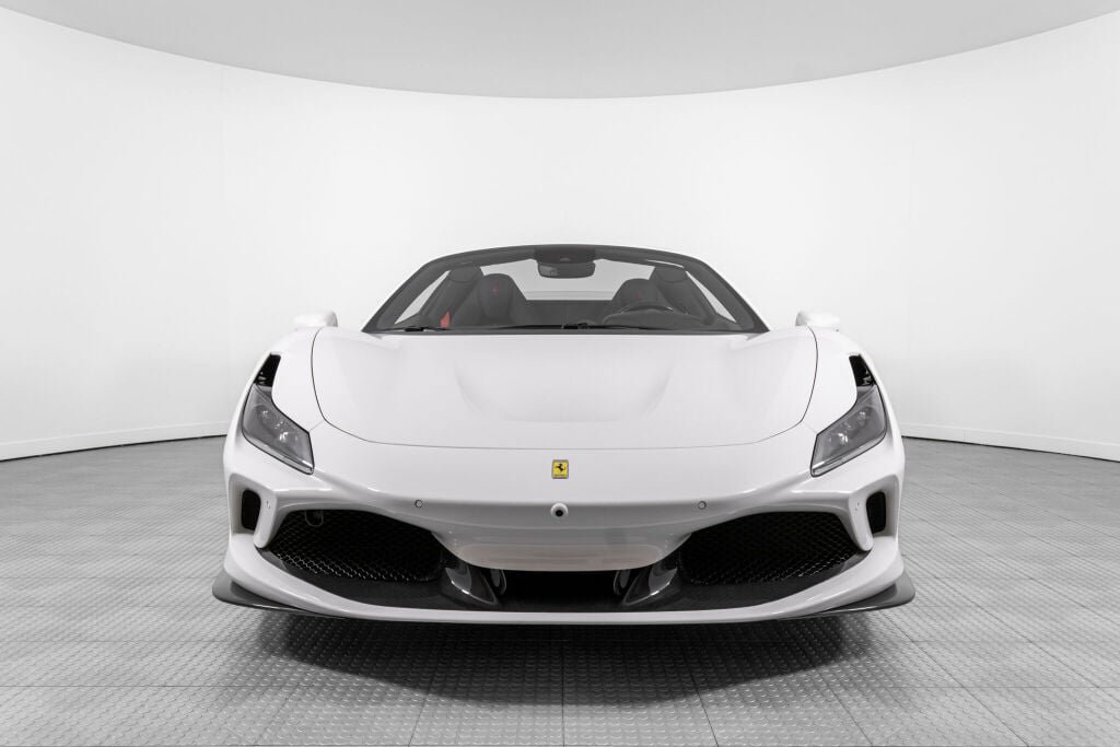 Used 2022 Ferrari F8 Tributo RWD image 15