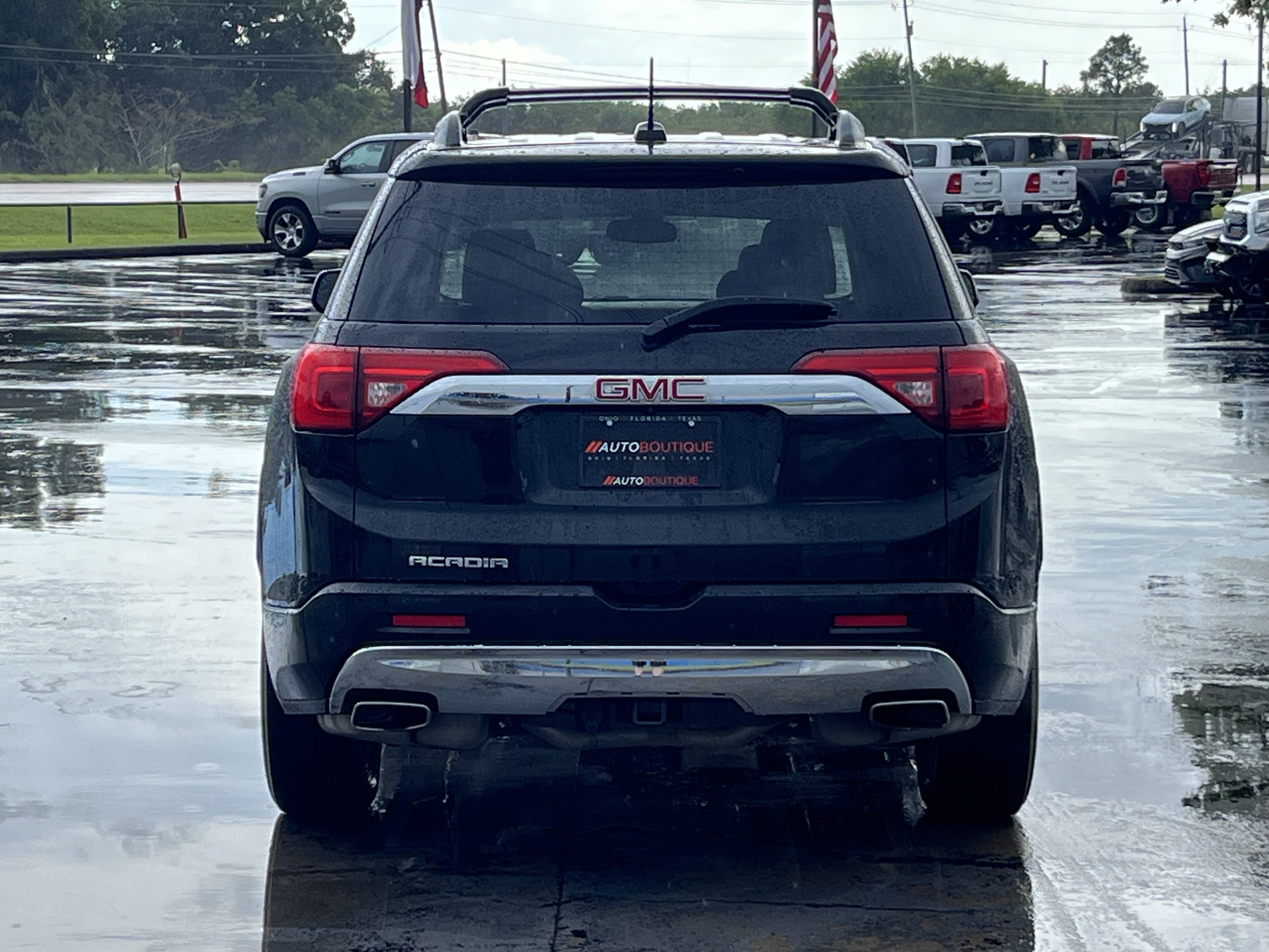 Used 2019 GMC Acadia Denali FWD image 9
