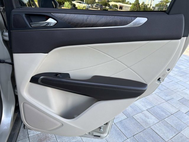 Used 2017 Lincoln MKC Reserve image 20