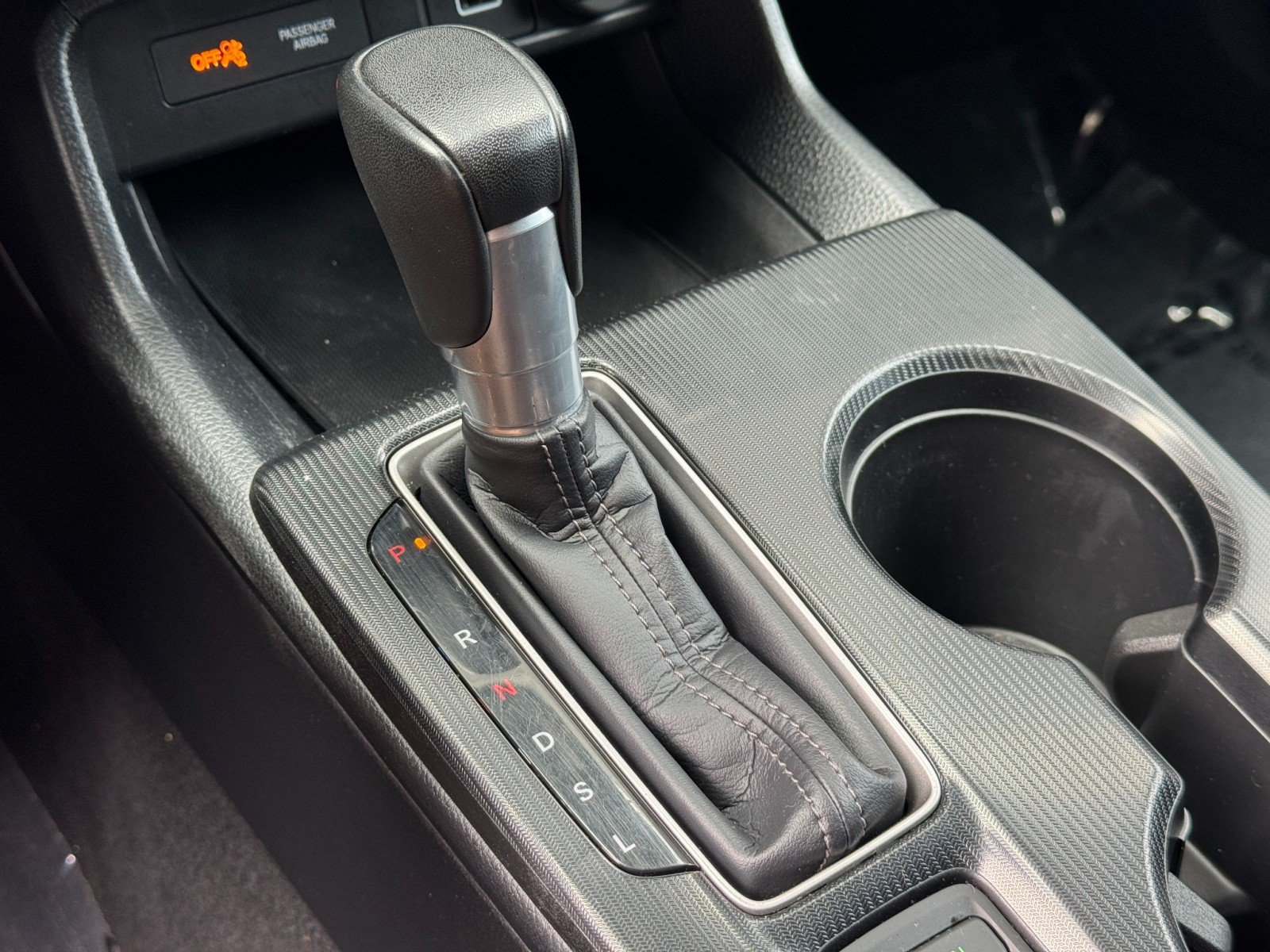 Used 2024 Honda Civic EX-L image 27
