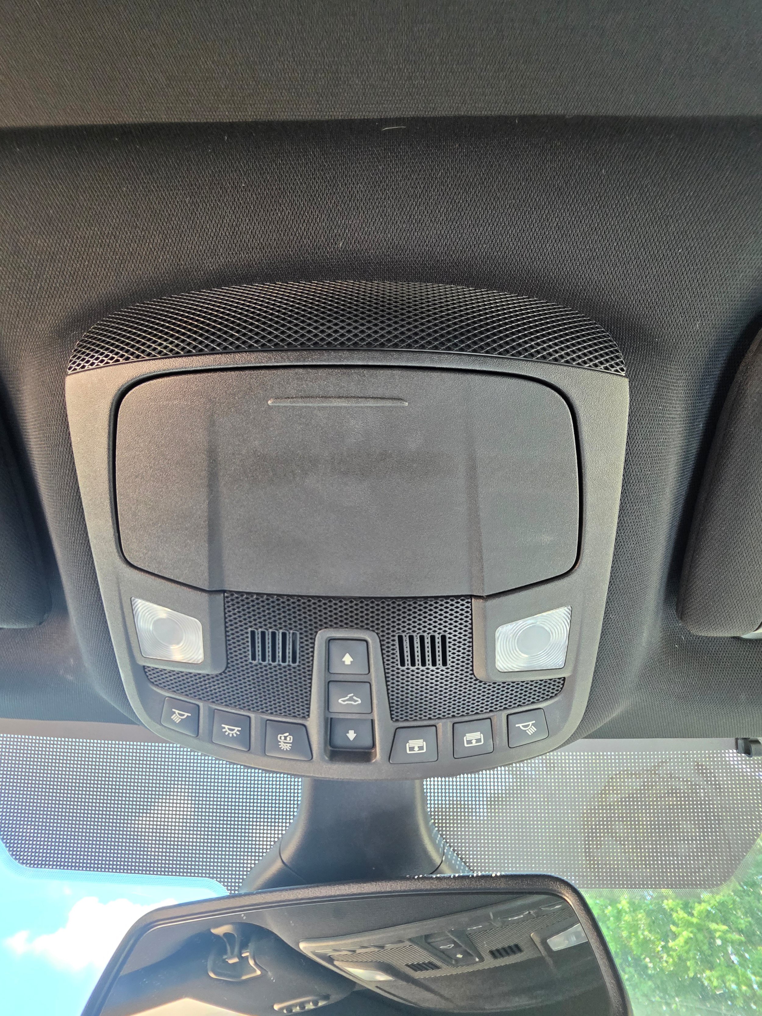 Used 2021 Ford Edge ST-Line FWD image 23